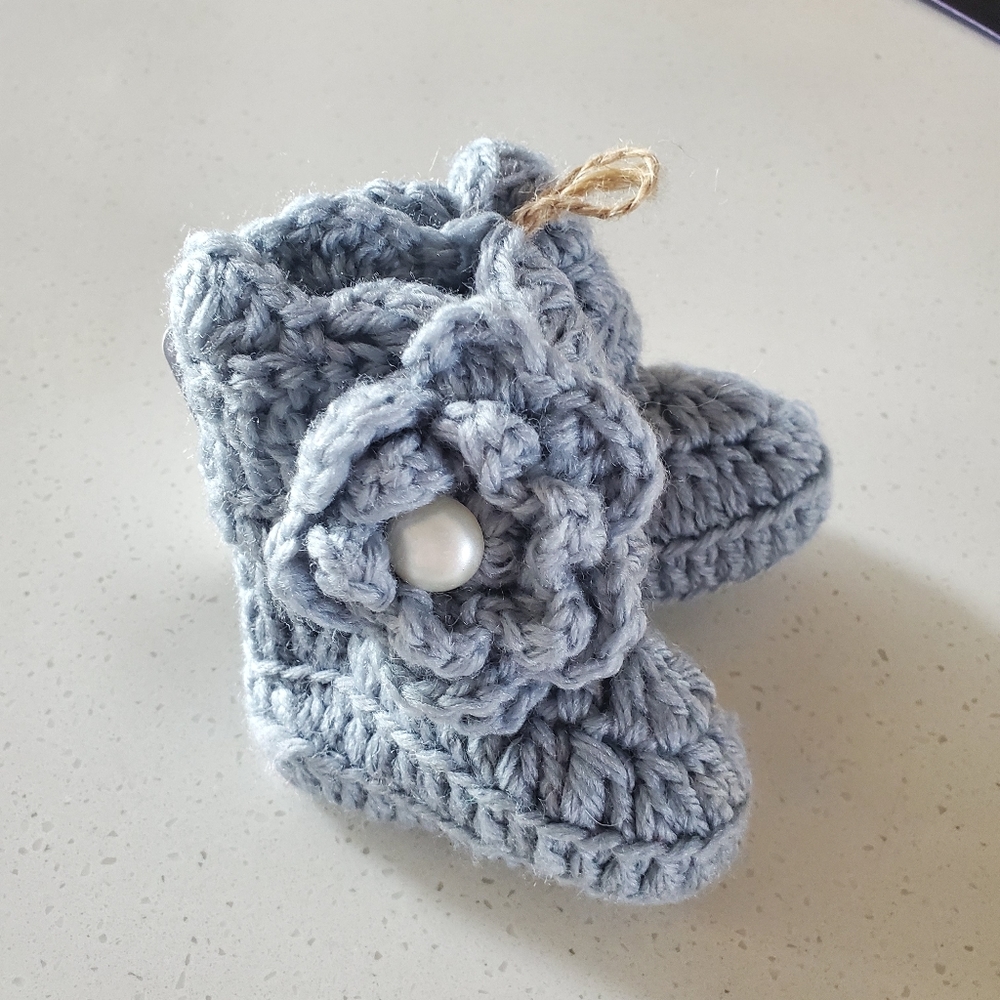 NWT crochet baby girl boutique booties